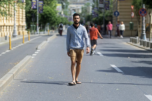 Müslüman Kadının Giyimi Nasıl Olmalı?