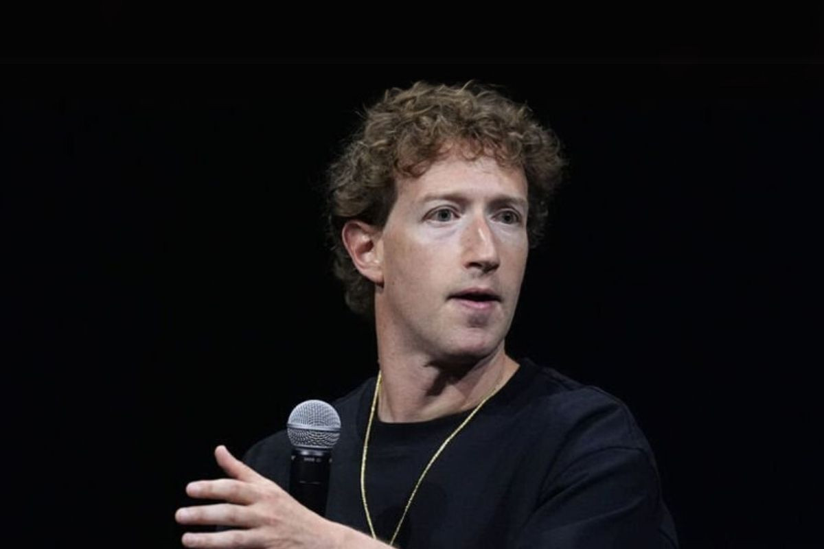 donald trumpa 1 milyon dolar bagislayan meta ceosu mark zuckerberg abd baskani bideni sansur p5mlO7ah