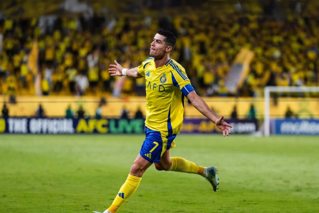 ronaldo kulubu al nassr ile yillik 200 milyon dolarin uzerinde sozlesme imzaladi pdv52E6C