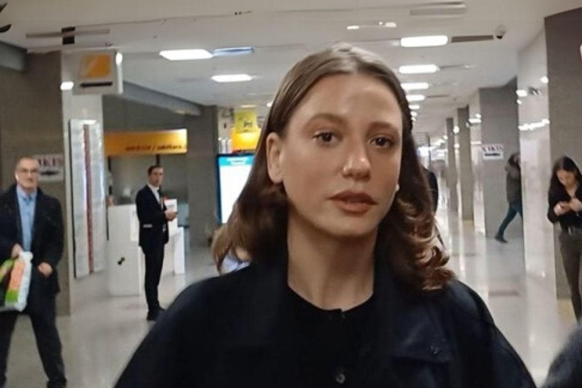 serenay sarikaya ayse barim hakkindaki sorusturma kapsaminda tanik sifatiyla ifade vermek icin adliyeye geldi fF5SsMDd