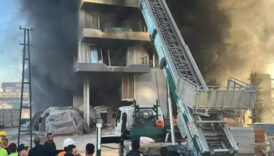 antalyada 9 katli otel insaatinda yangin cikti VacNQxcC