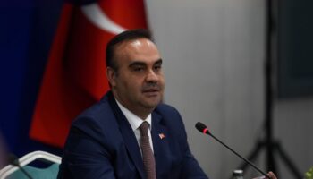 bakan kacir kuresel sirketlerin yatirimlarinin turkiyenin dijital donusumunu hizlandirmasini umit ediyoruz SQY8bNzT