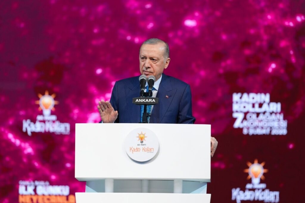 cumhurbaskani erdogan ulkemizin eristigi seviyelerde kadinlarin cok buyuk payi var ArbReA8R