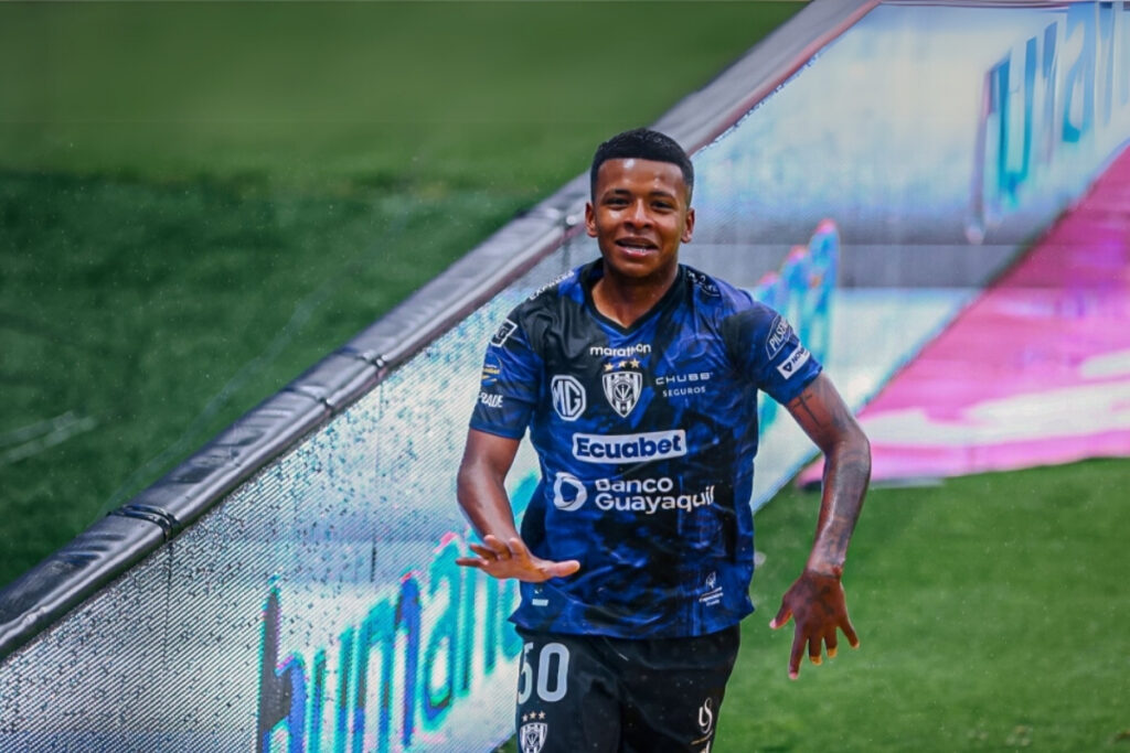 ekvadorun vinicius junioru keny arroyo besiktasta INWapNGV