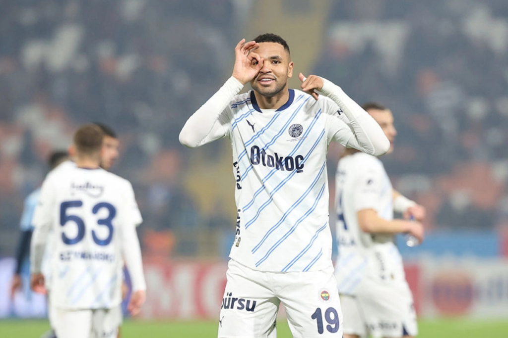 fenerbahce adanadan 3 puanla dondu 9hIJFd9R