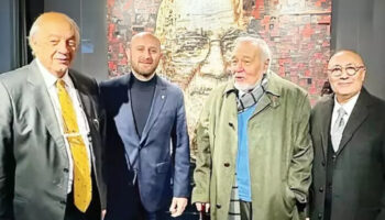 ilber ortayli uzun bir aradan sonra arkadaslari tuncay ozilhan ve oguz carmikli ile bir NsIT68CG