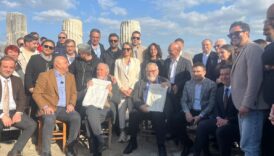 ilber ortayli ve celal sengor gladyatorler kenti olarak bilinen stratonikeia antik kentini ziyaret etti SmkVGlUT