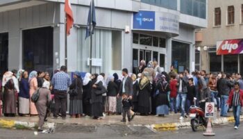 issizlik orani aralikta geriledi yuzde 85 seviyesinde gerceklesti GYODCypV