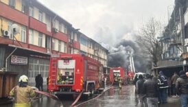 istanbul basaksehirdeki bir kaucuk fabrikasinda yangin cikti pgPkMEnE