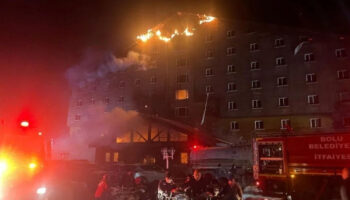 kartalkayadaki otel yanginina ilk mudahale anlarina iliskin goruntuler ortaya cikti gRJxYUKC