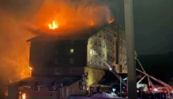 kartalkayadaki yangin faciasiyla ilgili bolu belediye baskan yardimcisi sedat gulener ve itfaiye mudur vekili L7895Jsz