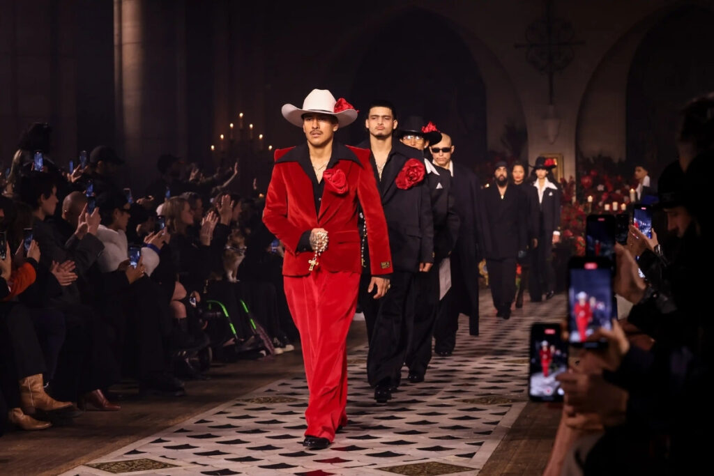 milano ve paris erkek moda haftasindan one cikanlar gtYr2XAY