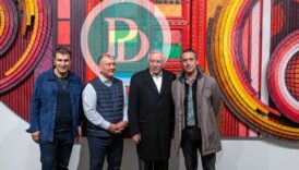 murat ulker ve ali koc ahmet gunestekinin feshanedeki kayip alfabe sergisini gezdi kulturel hafizaya gqqzcBvR