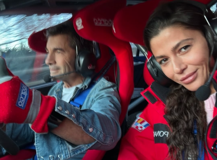 nazli kayaaslan gomleginin dugmelerini cozdu dubaide kum sorfu yapti 0 tj3htDtc