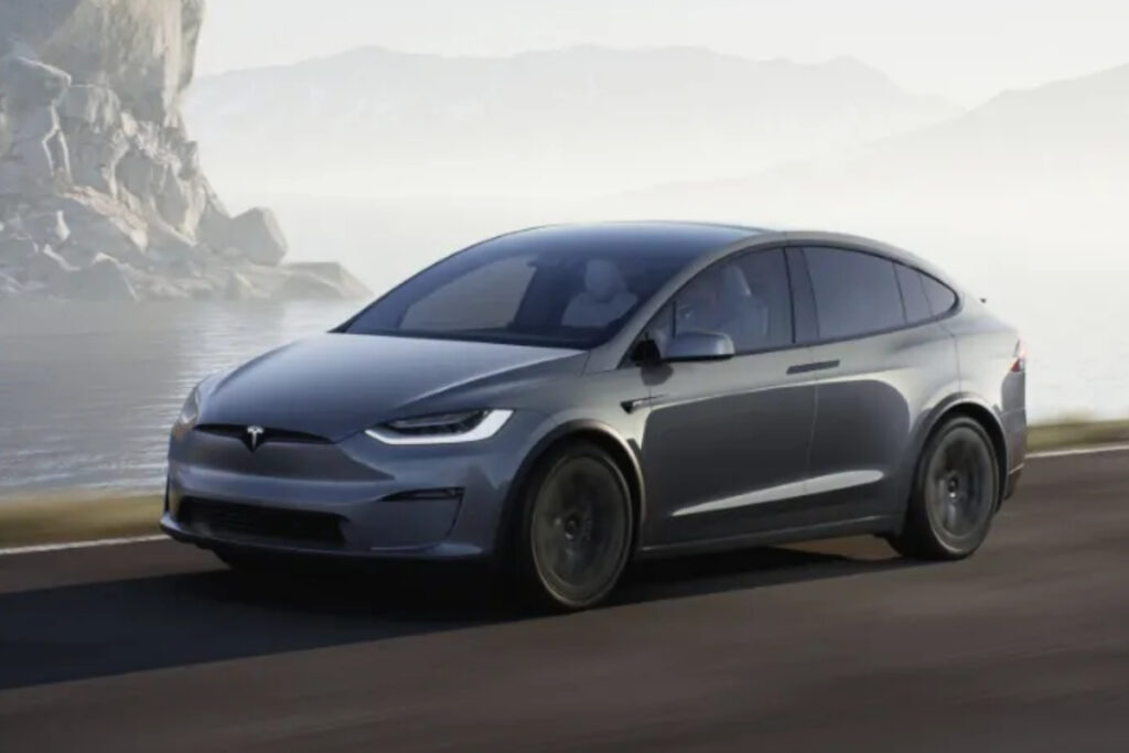tesla abddeki model x otomobillerine zam yapti wP13iDuw