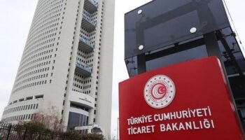ticaret bakanligindan donald trumpin celik ve aluminyum ithalatinda yuzde 25 ek gumruk vergisi kararina fJERLlwL
