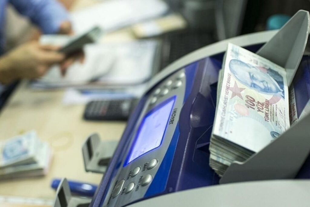 ticari kredilerde buyume hizi 55 ayin zirvesinde GAFaZWX1