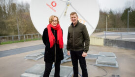 vodafone 4g ve 5g uyumlu telefonlar kullanarak kapsama alani olmayan bir bolgeden dunyanin ilk FDgNn5mT