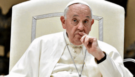 14 subattan bu yana tedavi goren papa francisin hastaneden ilk fotografi yayinlandi ayxGh4e6