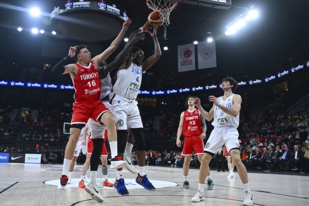 a milli erkek basketbol takimi italyaya 80 67 maglup oldu RTsnfMb1