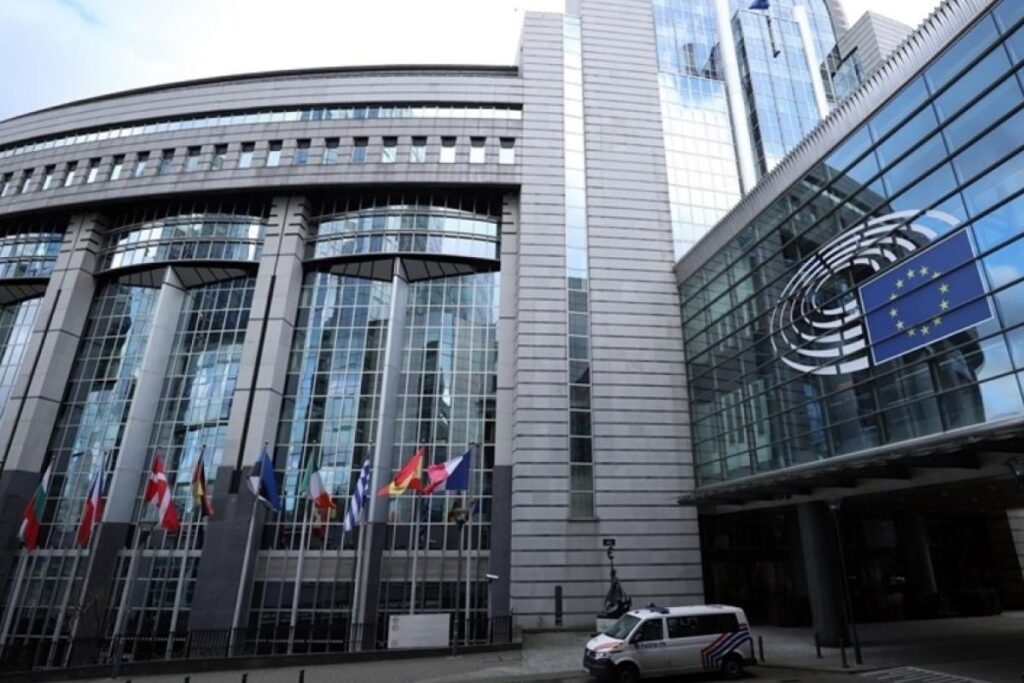 ab almanyanin cip ureticisi infineon sirketine 920 milyon euroluk destegini onayladi g18GwtmM