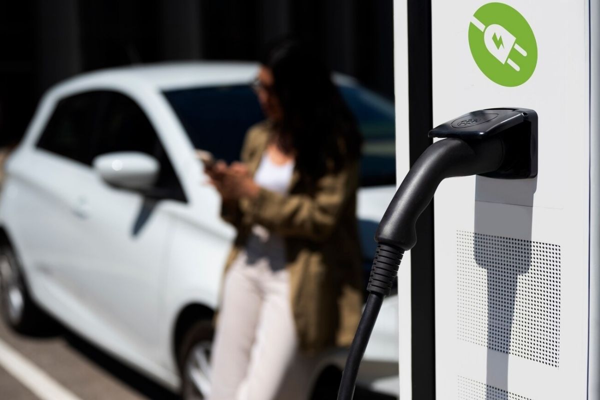 ab elektrikli arac talebini artirmak icin harekete geciyor yeni tesvik ve duzenlemeler aciklayacak 0 RNYIenLk