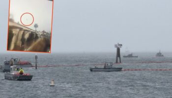 abdde askeri ucak san diego korfezine dustu 2 pilot kurtarildi iaK5i8nR