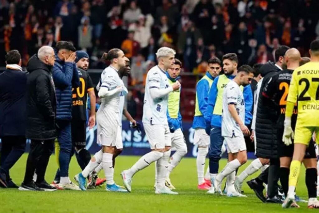 adana demirspor super ligden dusmesi kesinlesen ilk kulup oldu S2yVTUfZ