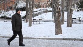 ankarada kar yagisi ve buzlanma trafigi aksatti gunluk hayati olumsuz etkiledi 85KFAhpV