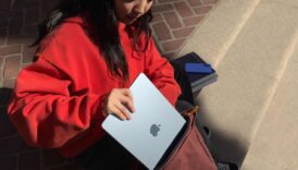 apple tarifelere ragmen 100 dolarlik fiyat indirimiyle daha hizli m4 cipiyle gelistirilmis yeni macbook ViUZK3UL