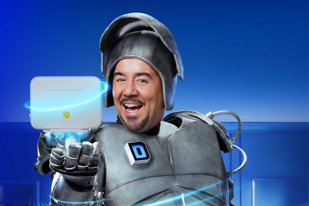 ata demirer turkcellin super kahramani oldu demir er 4ZXrHUsC