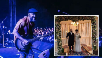 athena grubunun uyesi hakan ozoguz 10 yillik esi selen ozoguz ile 2 yildir ayrilmaya Epbm5PeV