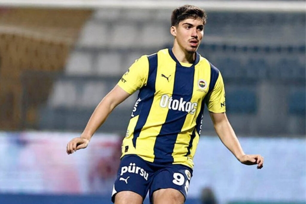 avrupanin radarindaki yusuf aycicek icin fenerbahcenin belirledigi bonservis rakami aciklandi YU6pZ2Cq