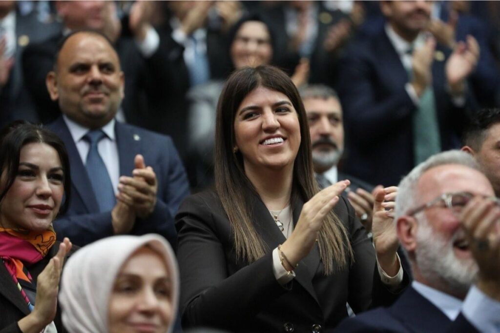 aydin ayaydinin kizi derya ayaydin ak parti mkyk listesinde br4RUPsM
