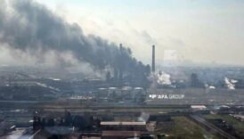 azerbaycanin baskenti bakudeki petrol rafinerisinde yangin cikti cyq3flFp