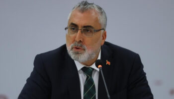 bakan vedat isikhan emeklilere 4 bin liralik bayram ikramiyesi meclisten gecince yatirilacak umqftyWz