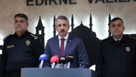 bati sinirina ilk kez duvar onlemiedirnenin yunanistan sinirina bu yil 85 kilometre duvar orulecek pWlyMnUp