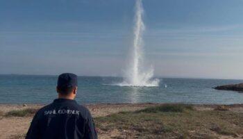 bozcaadada mayin panigi yaklasik 200 kilo patlayici iceren mayin imha edildi dHnTGksq