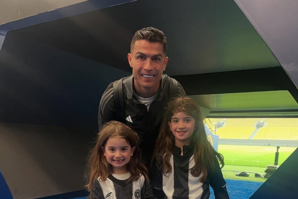 buse terimin kizlari cristiano ronaldo ile bulustu zaEMZpHn
