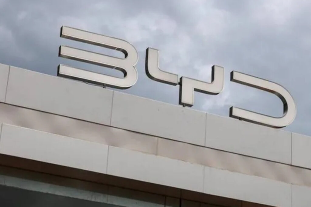 byd tanrinin gozu surus sistemini tum araclarda kullanacak B7B7GOSY