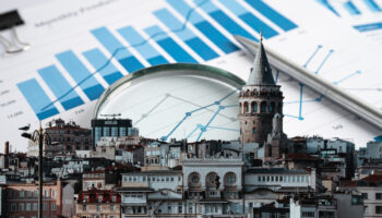 cambridge universitesi ogretim uyesi ekonomi docenti ozge oner turkiye mutsuzlar icin harika bir y93IjrY3