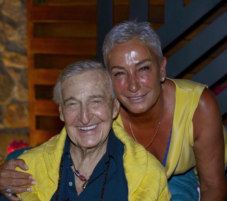 cemiyet hayatinin mutevazi ve iyi kalpli golfcusu beyhan benardete 0 hIPivUXp