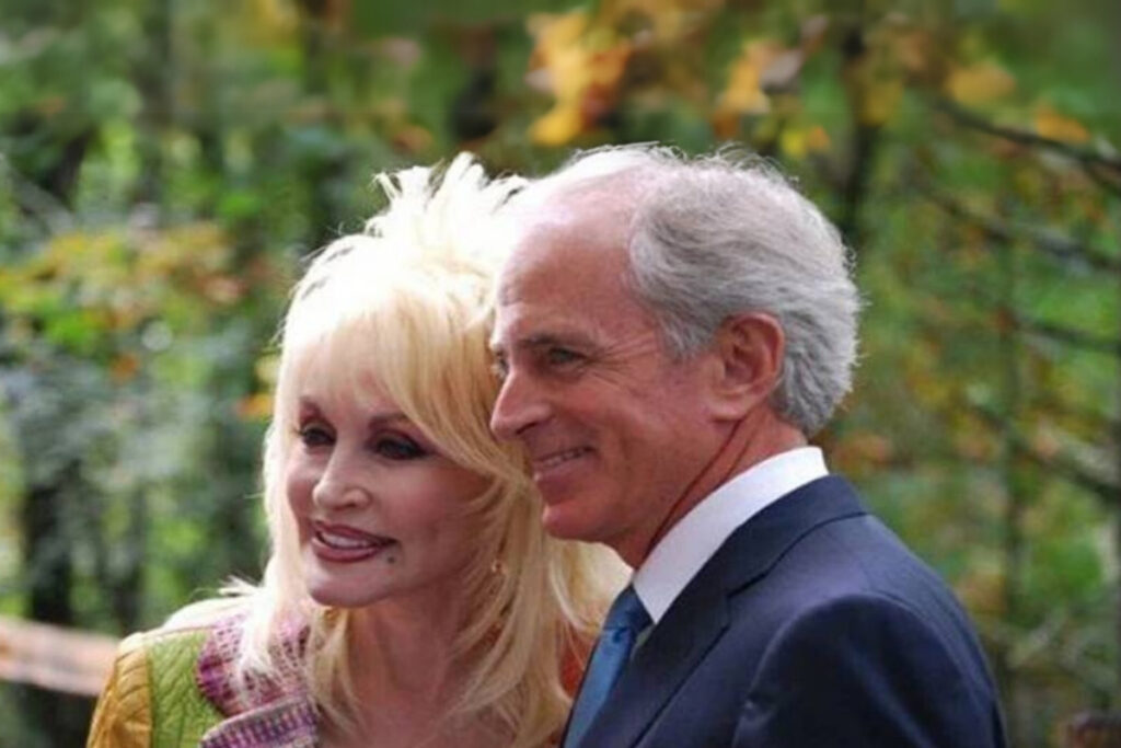 country muzigin efsane ismi dolly partonin esi carl dean hayatini kaybetti 75rhlh8t