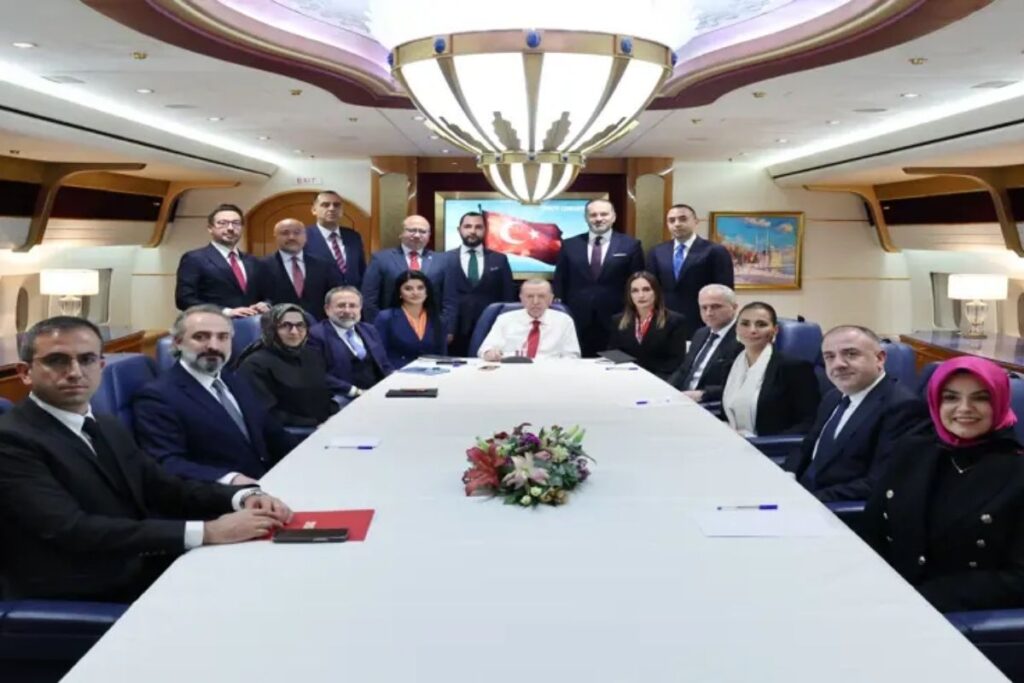cumhurbaskani erdogan bizim secim diye bir gundemimiz yok isimize bakiyoruz TebX7Fiq