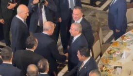 cumhurbaskani erdogan imrali heyetinde de yer alan tbmm baskanvekili sirri sureyya onderle sohbet etti LkWIJtzX