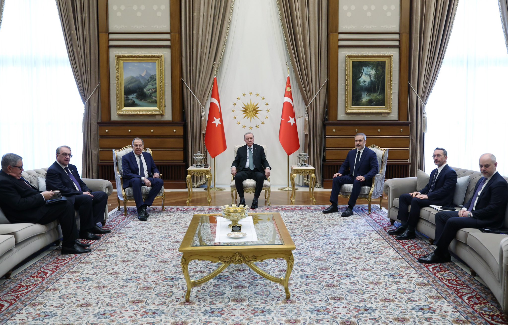 cumhurbaskani erdogan rusya disisleri bakani lavrovu kabul etti 0 AaIGThua