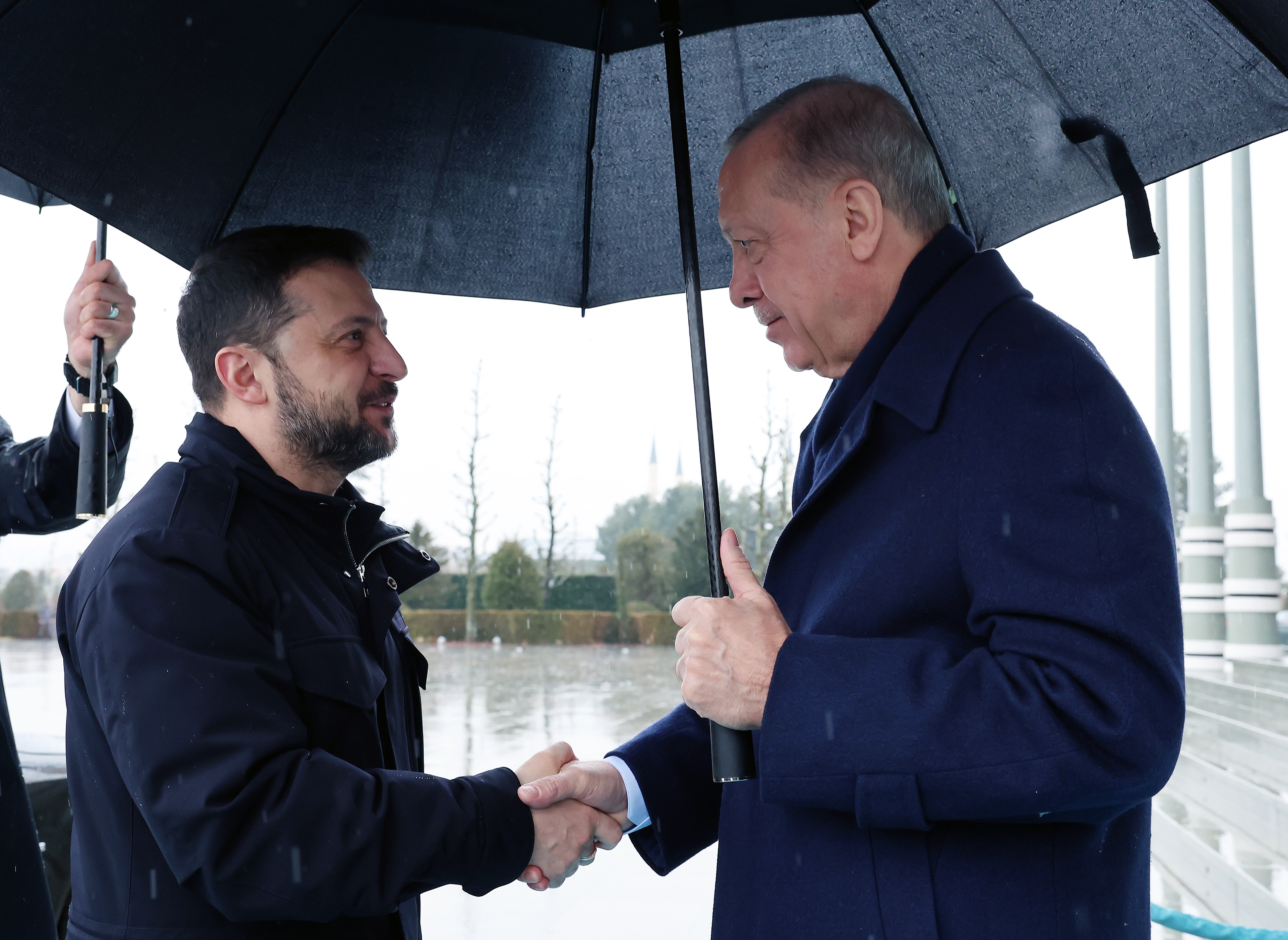 cumhurbaskani erdogan ukrayna cumhurbaskani zelenskyi bestepede kabul etti 0 ce9ynDIT
