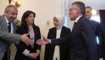 dem parti heyeti tbmmde mhpnin ardindan ak partiyi ziyaret etti pvLp9pjl