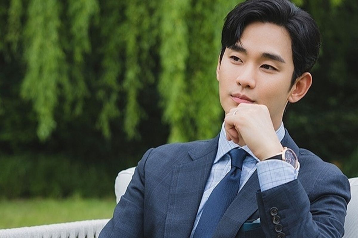 dunyaca unlu markalar guney koreli aktor kim soo hyun ile is birliklerini flort skandali nedeniyle 3RGggSQc