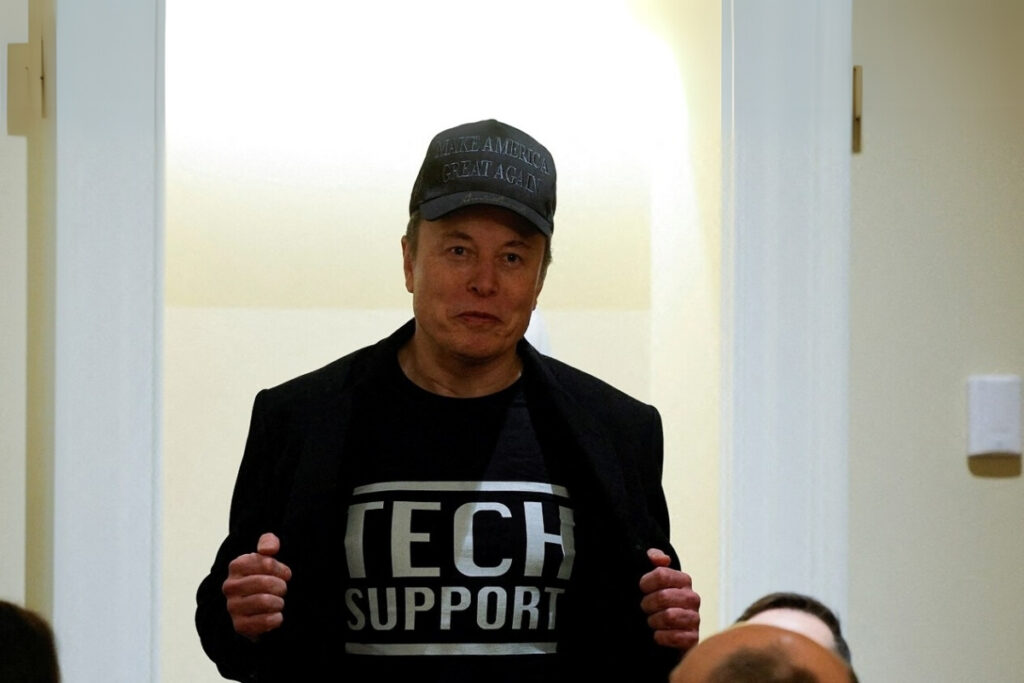 dunyanin en zengin is insani elon musk trumpin ilk kabine toplantisina katildi kcHBAASB